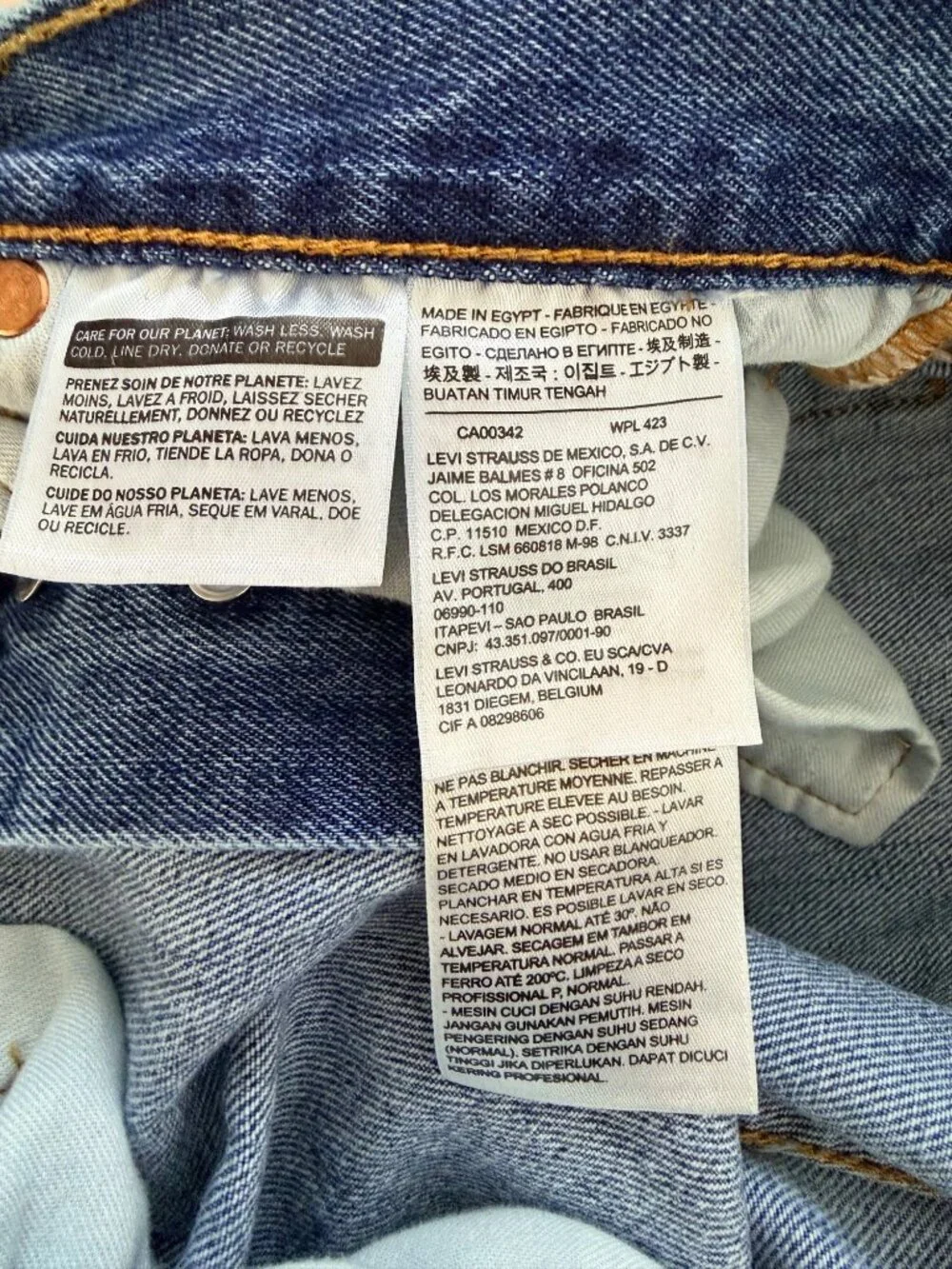 Levis 501 Mens Jeans W34 L32 Button Fly Blue Denim Straight Leg